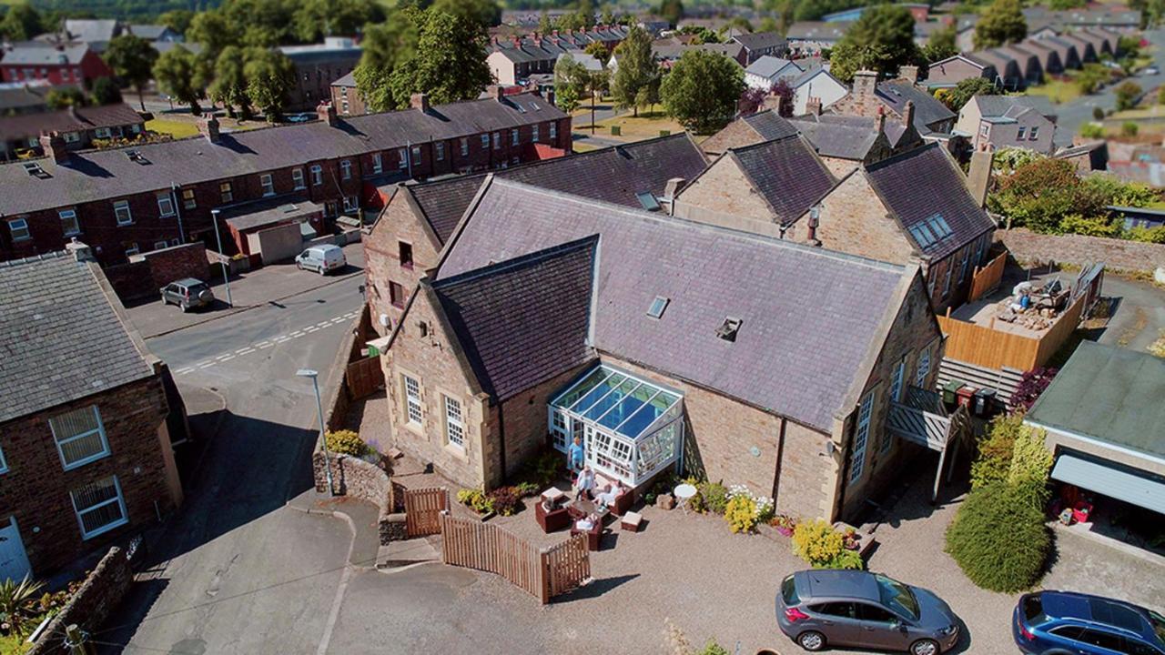 The Old School House Panzió Haltwhistle Kültér fotó